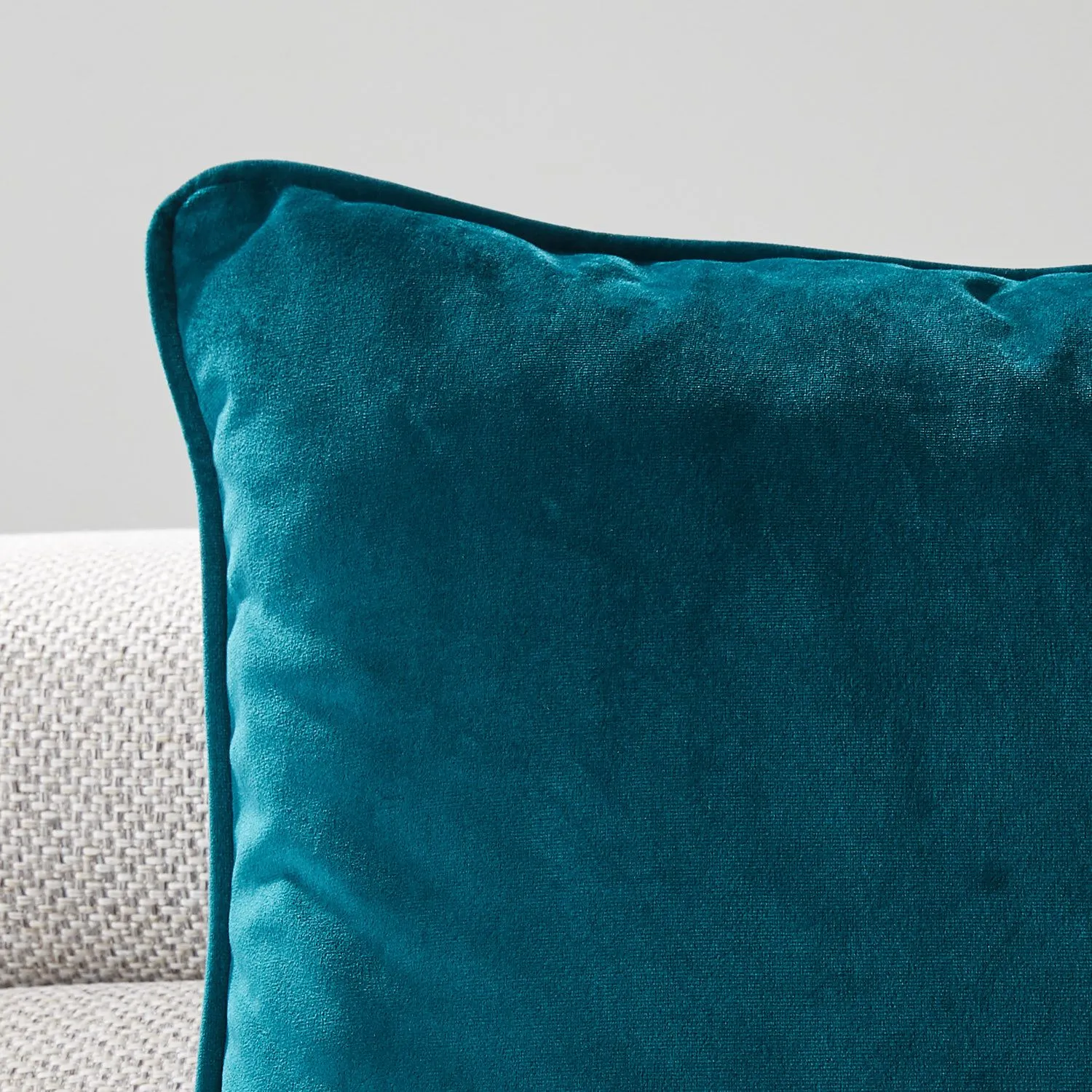 Remi Dark Green Velvet Cushion 