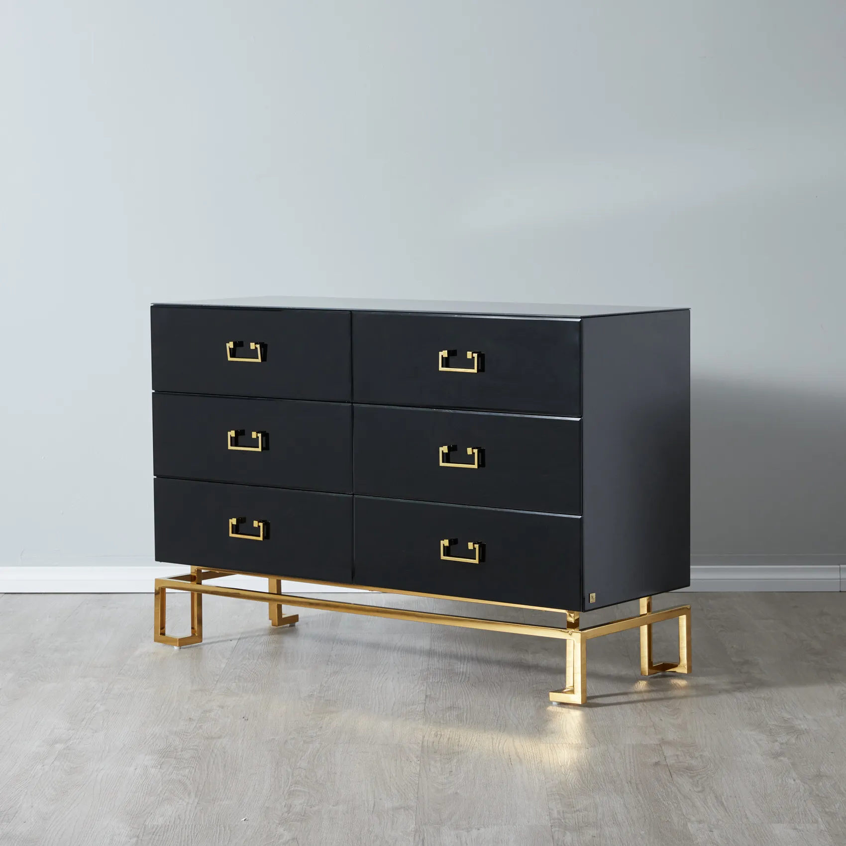 Luella Black Dresser