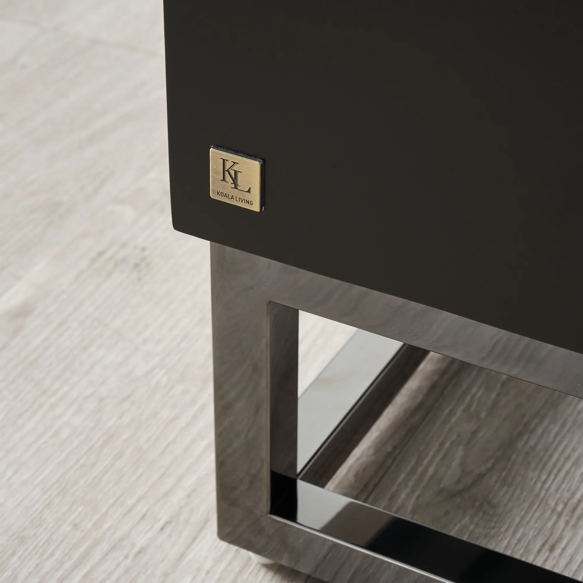 Thalia Entertainment Unit