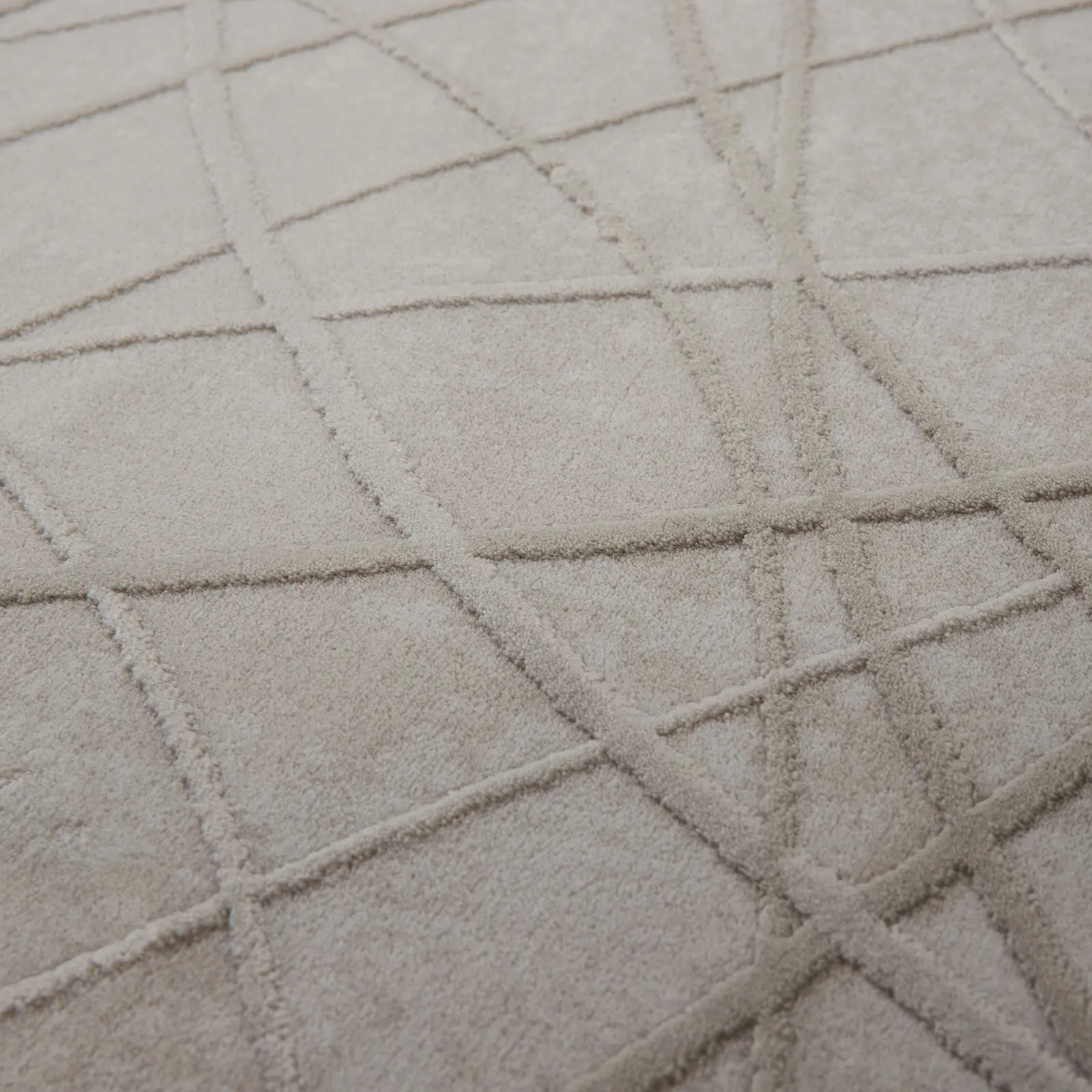 Sardes Floor Rug - Medium 200cm x 300cm