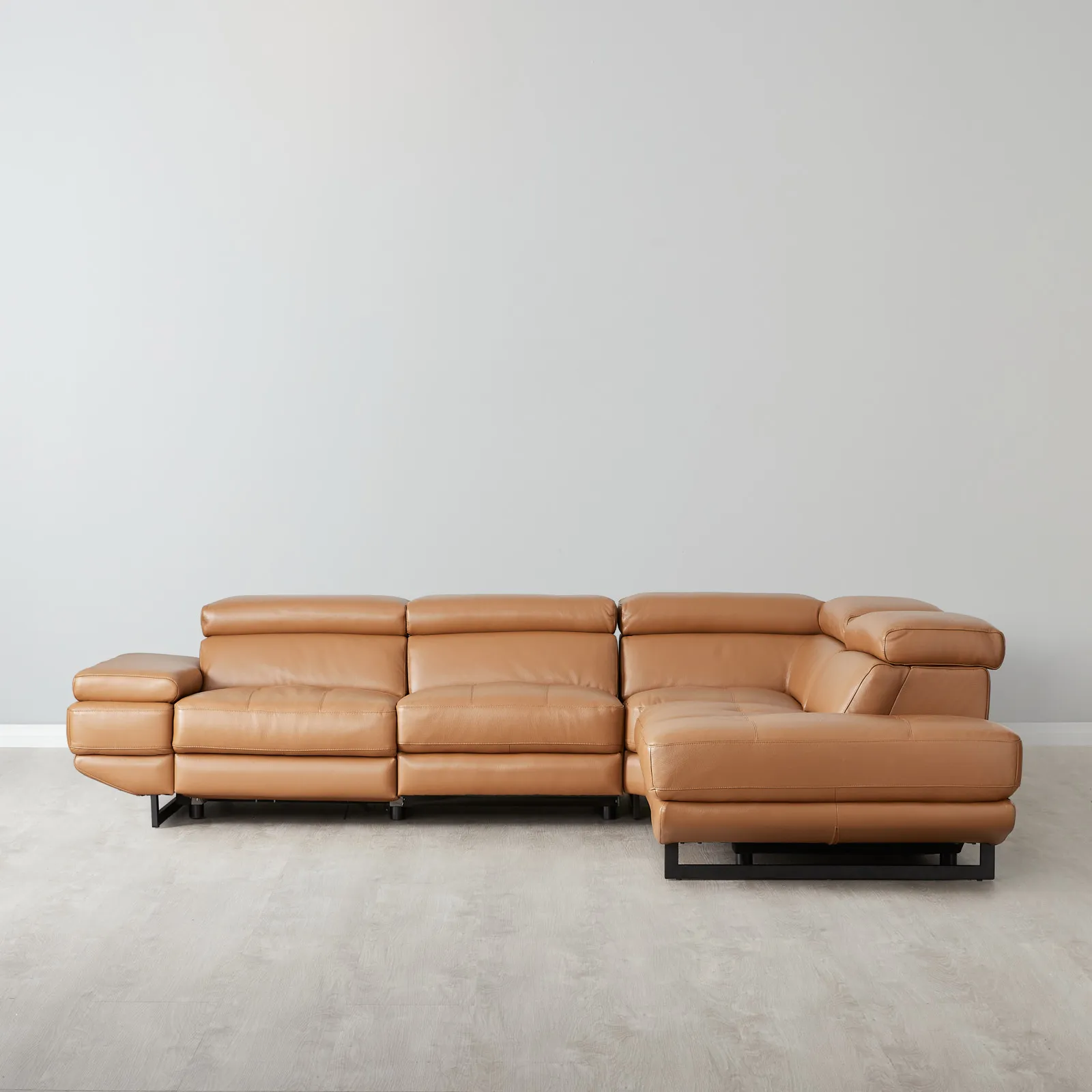 Alessia Savanna Brown Leather Right Recliner Lounge