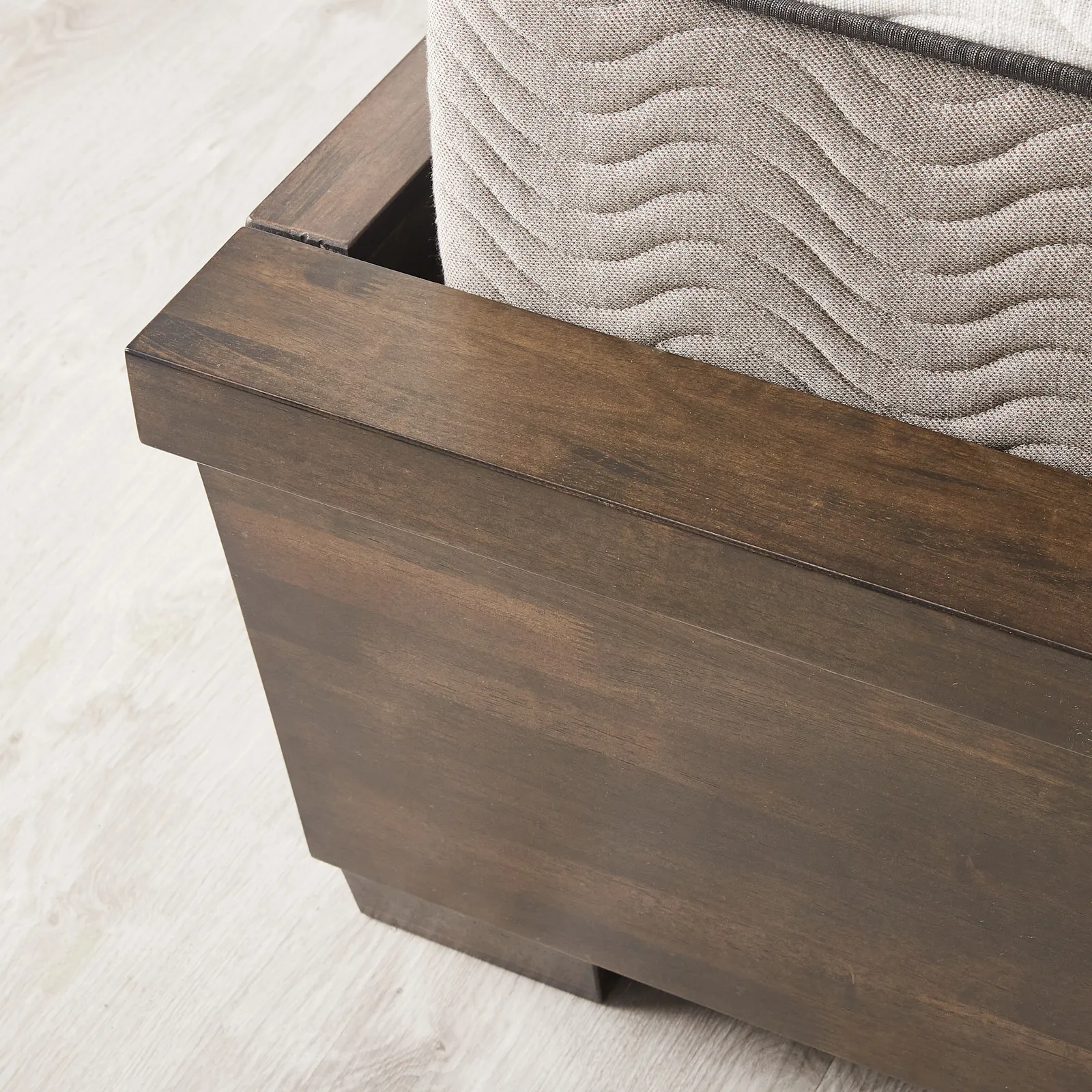 Montana Deep Brown Wooden Queen Bed