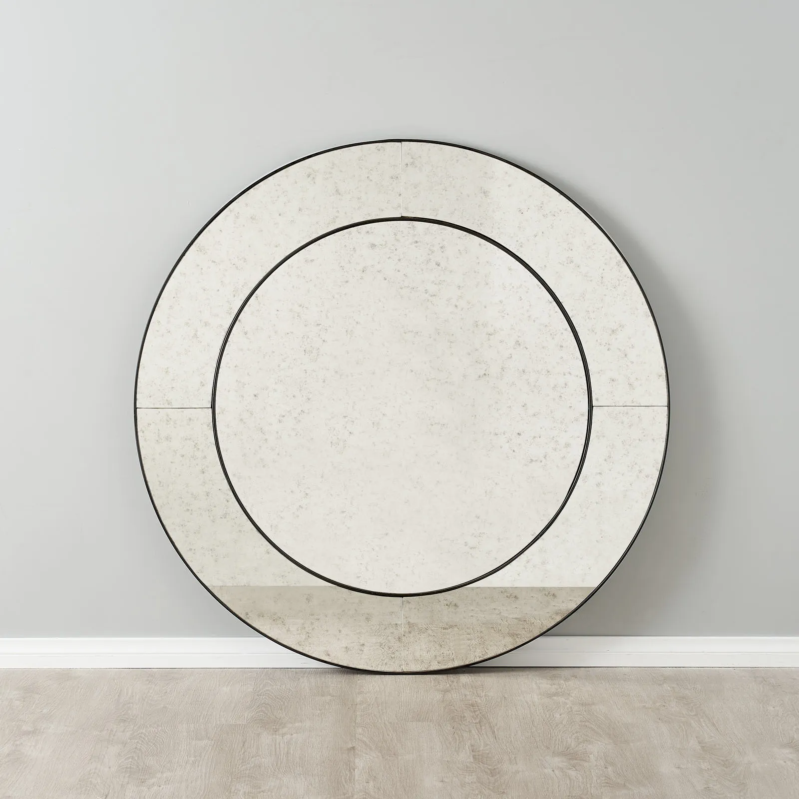 Solveig Black Round Mirror