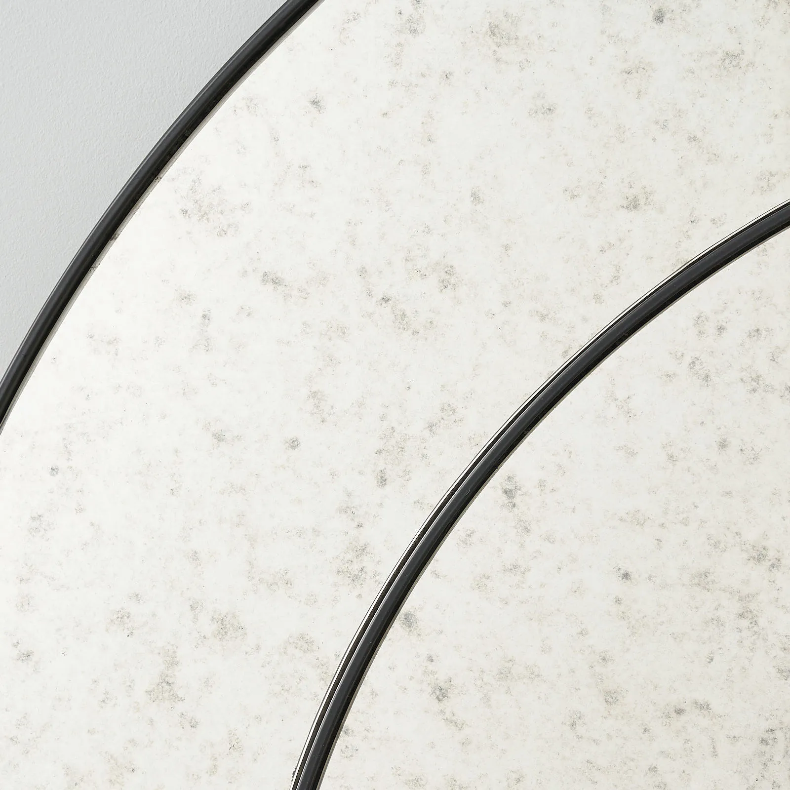 Solveig Black Round Mirror